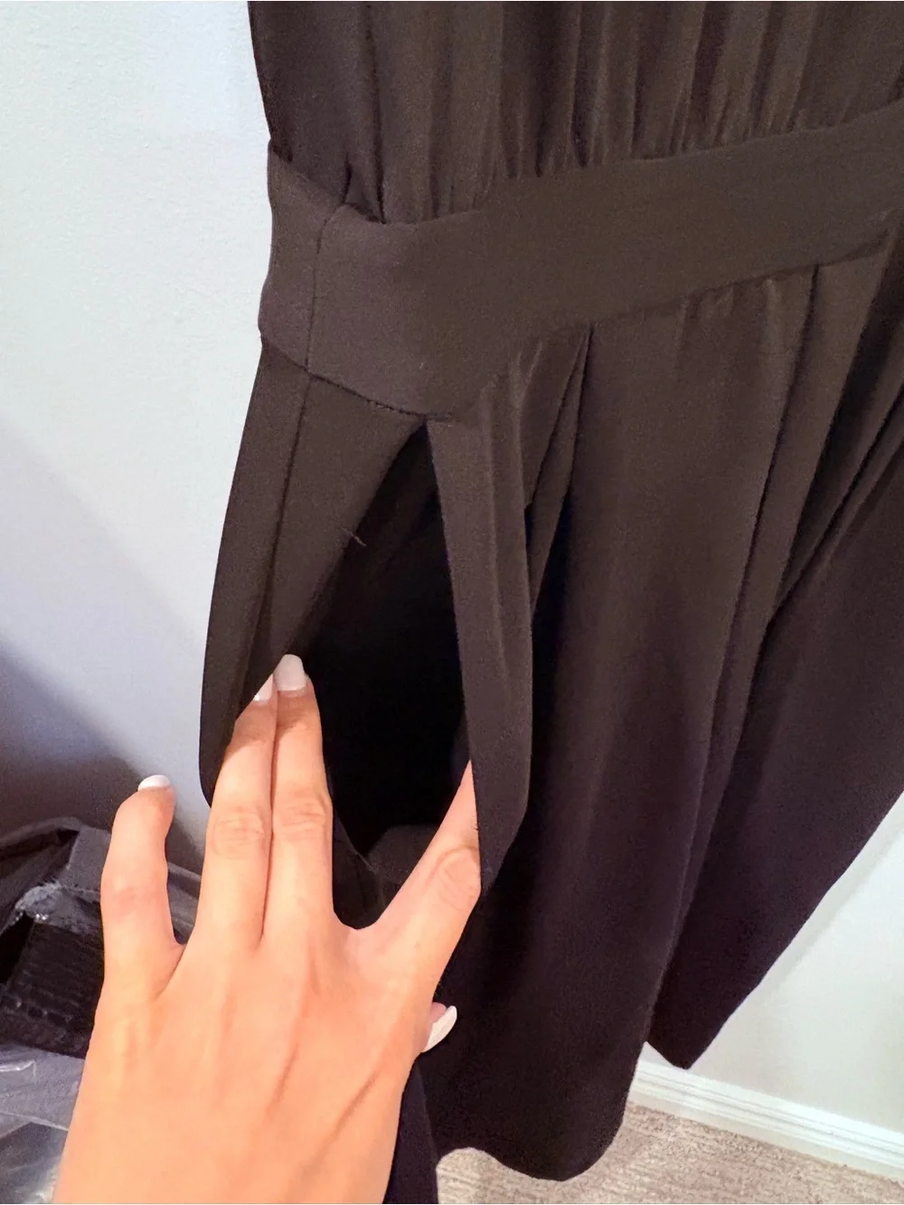 Babaton by Aritzia Black Sleeveless Wide Leg Cropped Jumpsuit Size 6 - Picture 7 of 14